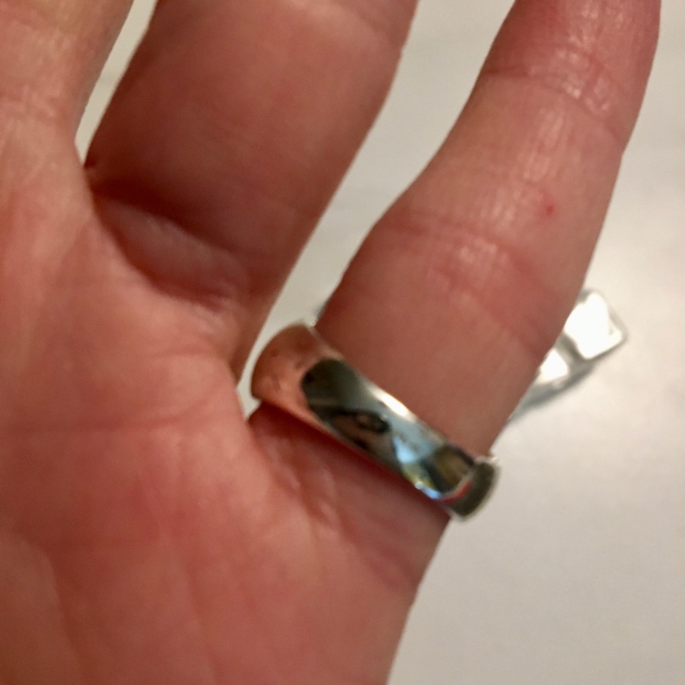 Sterling Silver Modern Faceted Amethyst Ring💟 - Picture 3 of 7